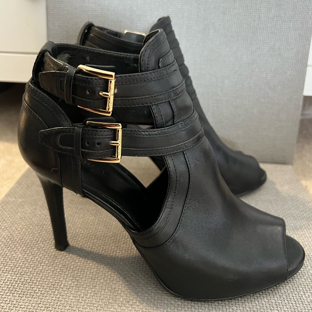 Michael Kors Blaze Leather Booties